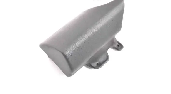 Dashboard glove box trim