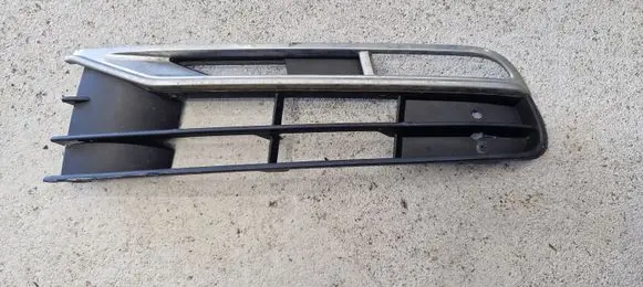 Volkswagen Phaeton Front bumper lower grill 3D0853665J
