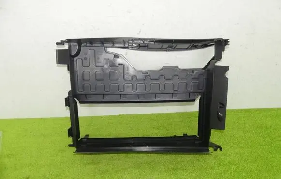Renault Clio IV Intercooler air guide/duct channel 215592894R