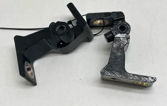 Porsche Cayenne (92A) Rear door hinge set 8K0831402A