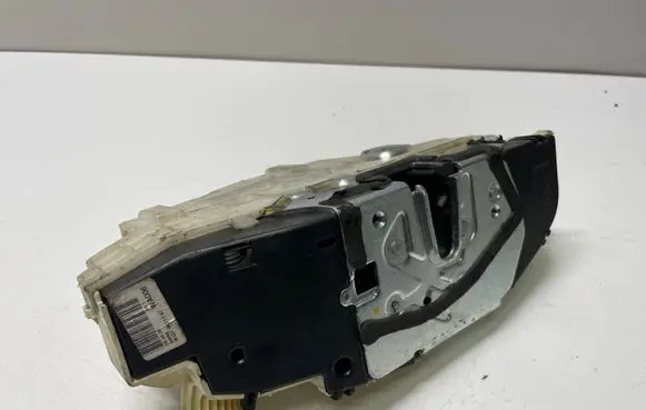 Mercedes-Benz S W221 Front door lock A2217201635