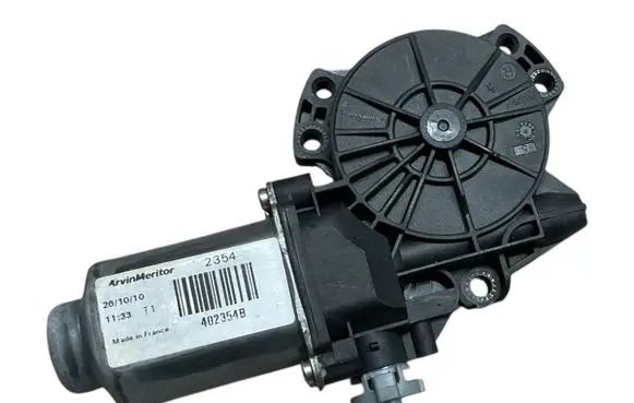 Hyundai ix35 Rear door window regulator motor 402354B