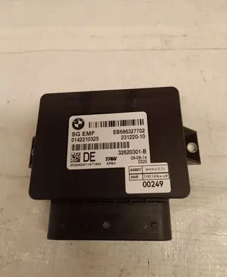 BMW X3 F25 Hand brake control module EB686327702