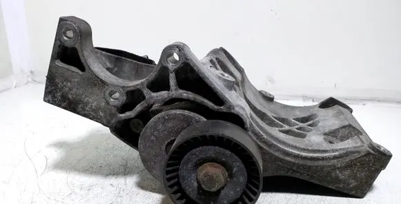 Opel Insignia A A/C compressor mount bracket 532274354 55562863