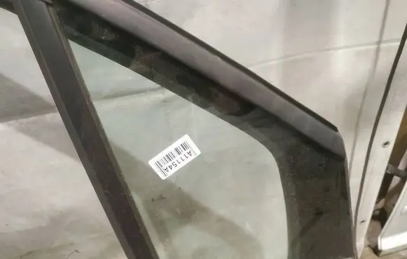 Citroen C8 Front door vent window glass four-door AS2
