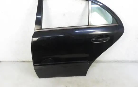 Mercedes-Benz E AMG W211 Rear door 