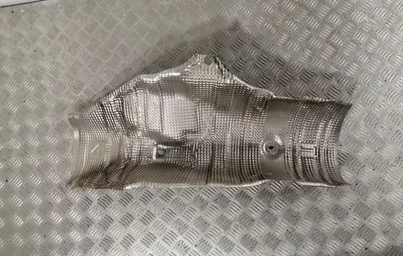 Toyota Avensis T270 Exhaust heat shield 5815102250