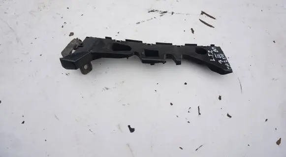 Mazda 3 III Rear bumper mounting bracket LIZG