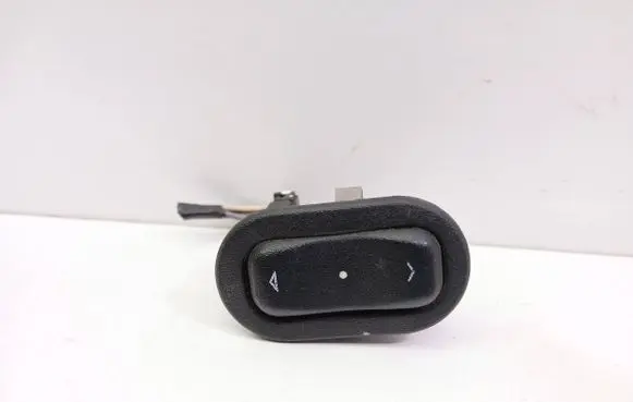 Opel Zafira A Electric window control switch 13363100 90561388