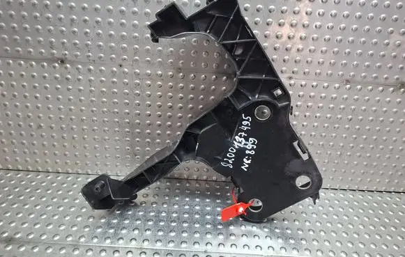 Renault Megane II Radiator support slam panel S27624899 8200137495