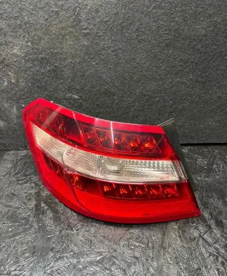 Mercedes-Benz E W212 Rear/tail lights A2129066601 483001 775507