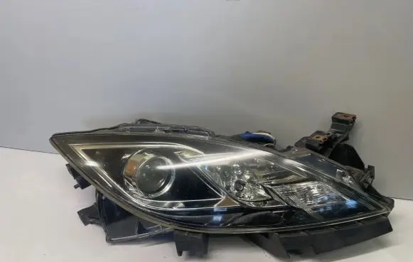 Mazda 6 Headlight/headlamp