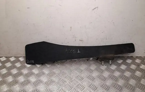 Mercedes-Benz S W126 Wiper trim A1268300261