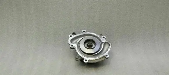 Mercedes-Benz E W211 Water pump A6422001001