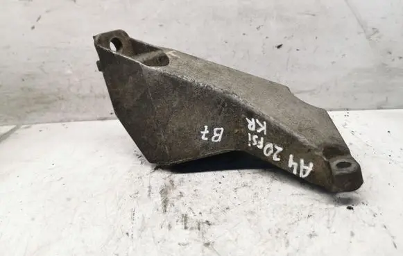 Audi A4 S4 B7 8E 8H Engine mounting bracket 8E0199307A
