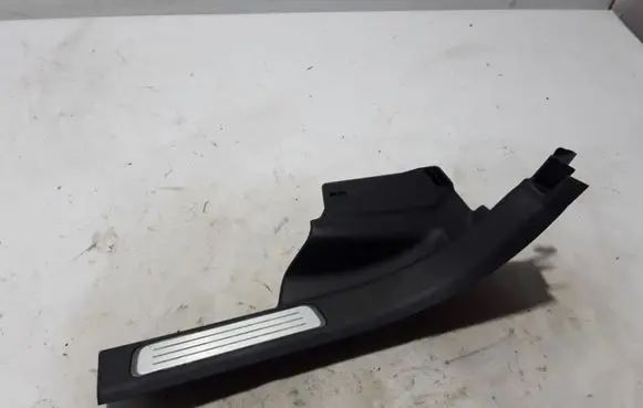Volvo S90, V90 Rear sill trim cover 31377618