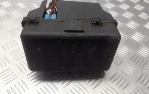 Renault Espace IV Fuse box set 8200525478