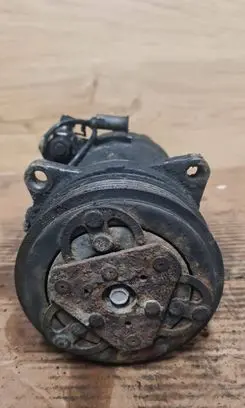 Volvo S70 V70 V70 XC Air conditioning (A/C) compressor (pump)