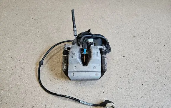 Rear brake caliper