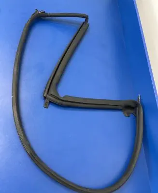 Tesla Model S Rear door rubber seal (on body) 1606734