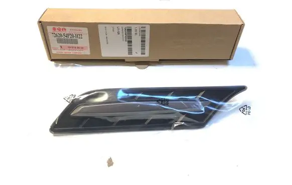 Suzuki Vitara (LY) Fender trim (molding) 7262054P20H22