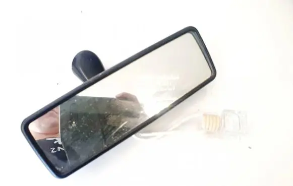Volkswagen Golf III Rear view mirror (interior) 1h0857511