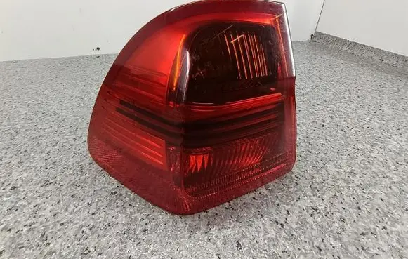 BMW 3 E90 E91 Rear/tail lights 7160061