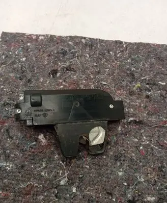 Fiat Scudo Tailgate/trunk/boot lock/catch/latch 9657614780 290212