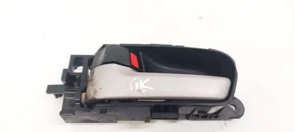 Suzuki Grand Vitara II Rear door interior handle 