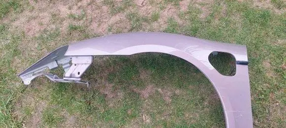 Porsche Taycan 9J1 Fender 9J1805625