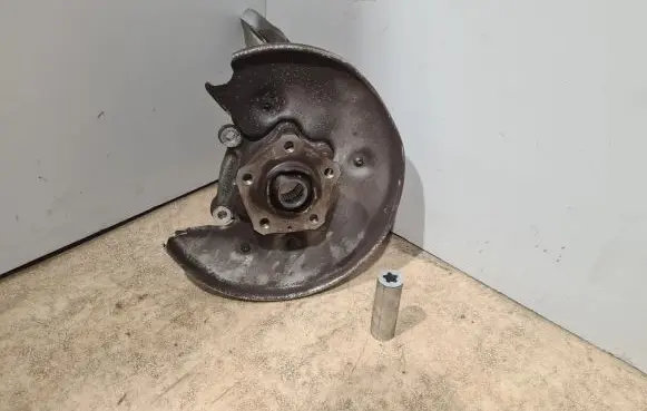 Porsche Macan (95B) Rear wheel hub spindle/knuckle 8R0505436C 8K0505139