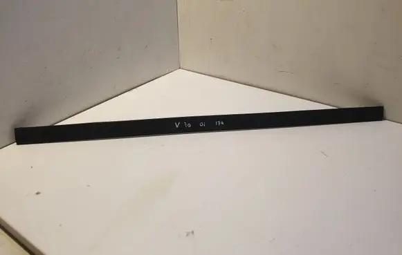Volvo V70 Rear door trim (molding) 39965802