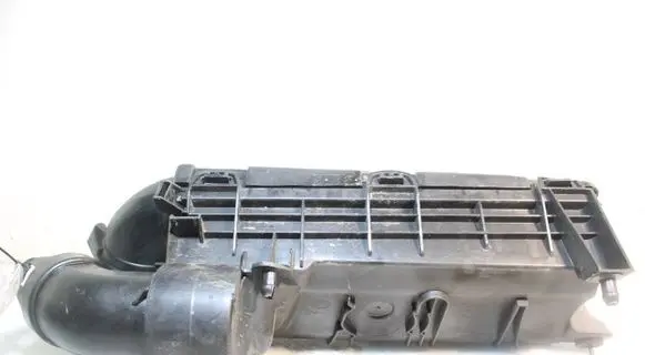 Air filter box