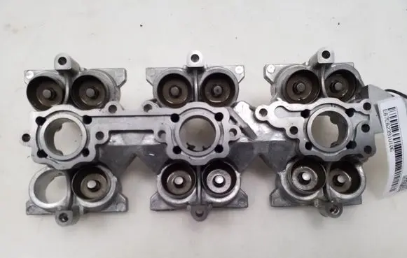 Porsche 911 996 Camshaft holder 9961041058R