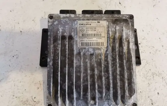 Dacia Sandero Engine control unit/module 8201002106 8201127198