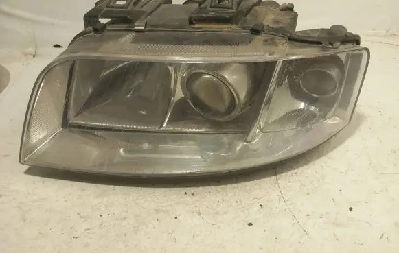 Audi A6 S6 C5 4B Headlight/headlamp 15591300l