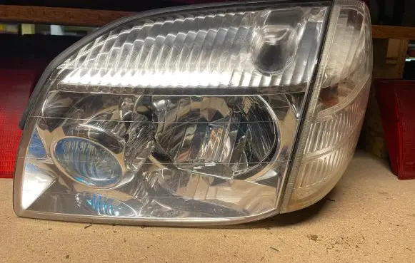 Nissan X-Trail T30 Headlight/headlamp 0821511A4L 03893434