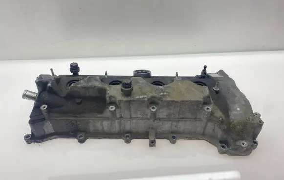 Toyota Auris 150 Rocker cam cover 