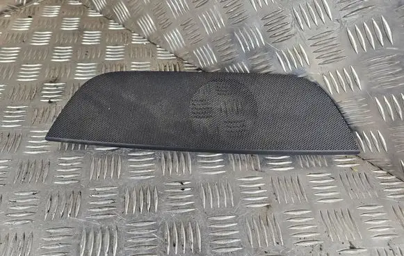 Audi Q3 8U Dash center speaker trim cover 8U1857735