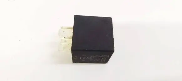Audi A4 S4 B5 8D Other relay 1H0959142