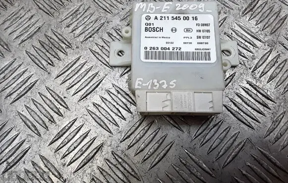Mercedes-Benz E W211 Parking PDC control unit/module a2115450016