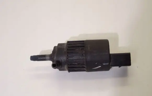 Nissan Navara D22 Windscreen/windshield washer pump 28920JD00A
