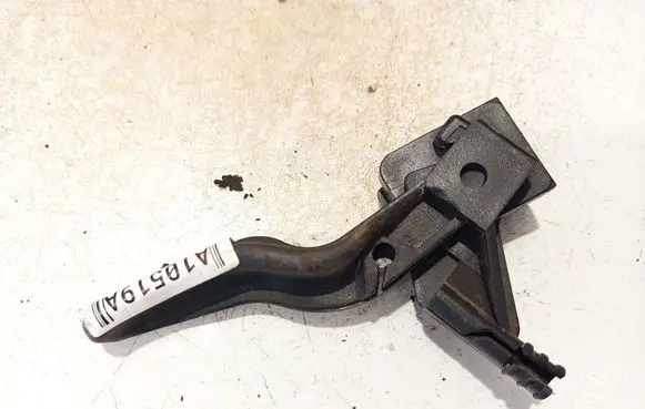 Opel Astra H Engine bonnet (hood) release handle 218186591