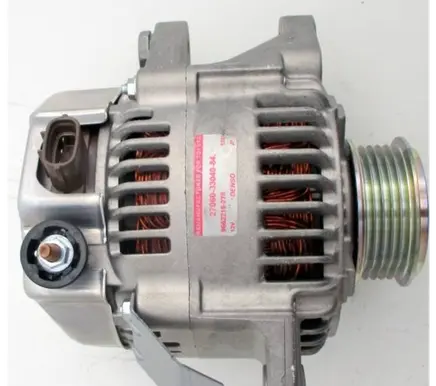 Toyota Yaris Generator/alternator 2706033040 1022112780 1022119520