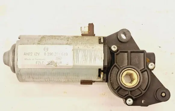 Jaguar S-Type Steering column adjust motor 0390201649
