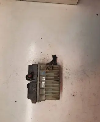 Opel Zafira A Coolant fan relay 24462346