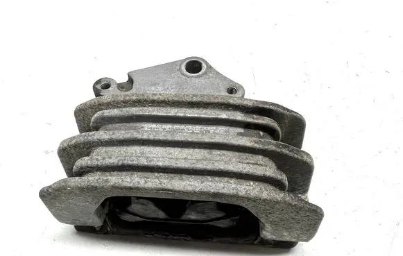 Ford Transit Engine mount bracket 3C117M124AD