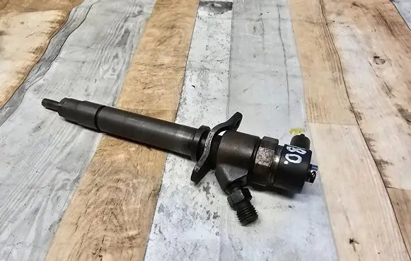 Volvo V70 Fuel injector 0445110078