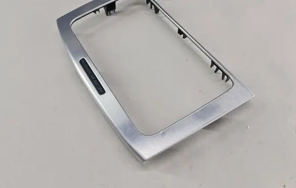 Volkswagen PASSAT B6 Radio/GPS head unit trim 3C0858069P