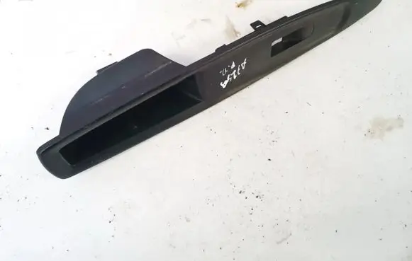 Citroen C4 I Front door window switch trim 9650912377
